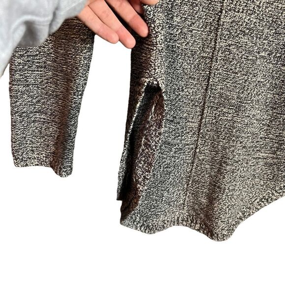 Roots grey‎ knit screw neck sweater. Size xs - Picture 9 of 10